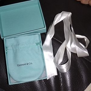 tiffany & co gift box + pouch